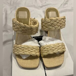 Dolce Vita Women's Woven Cream Sandals Size 7